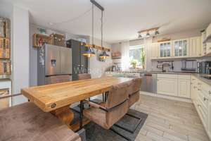 Zwei Wohnwelten unter einem Dach – EFH mit separater Einlieger-Maisonette + großem Garten – Die vollständige Adresse der Immobilie erhältst du vom Anbieter., 51427 Lustheide, Bergisch Gladbach – Vorschaubild 11