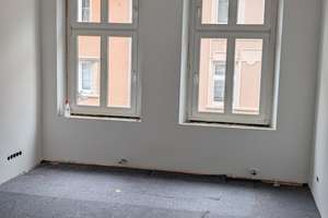 Altbau trifft Neustart – Stilvolle 4-Zimmer-Wohnung mit Stuckdecken, 2 Balkonen & neuer Wärmepumpe – Holsteiner Straße 37, 42107 Elberfeld, Wuppertal – Vorschaubild 12