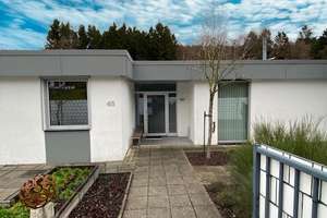 Zeitloser Bungalow trifft modernen Wohnkomfort – Die vollständige Adresse der Immobilie erhältst du vom Anbieter., 52159 Roetgen – Vorschaubild 1