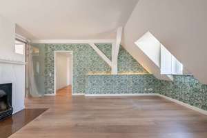 Lichterfülltes Wohnen in Toplage: Dachgeschoss-Wohnung mit Eckturm in Palais von 1899 – Die vollständige Adresse der Immobilie erhältst du vom Anbieter., 80805 Münchner Freiheit, München – Vorschaubild 6