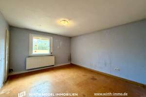 Doppelhaushälfte mit mit drei Einheiten und zwei Garagen und Stellplätzen – Die vollständige Adresse der Immobilie erhältst du vom Anbieter., 97424 Bergl, Schweinfurt – Vorschaubild 7