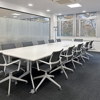 Privater Büroraum für 4 Person in Regus Theodor-Heuss-Anlage