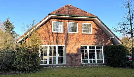 Bild von Familienfreundliches Einfamilienhaus in schöner Wohngegend nahe dem Hössenzentrum Westerstede!