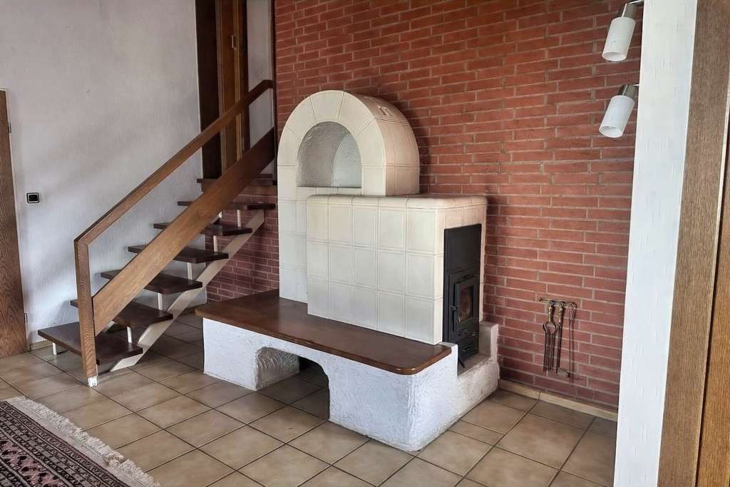 Immobilie in Sibbesse - Einfamilienhaus mit Wintergarten, Sauna und Garage in Sibbesse - Bild 4