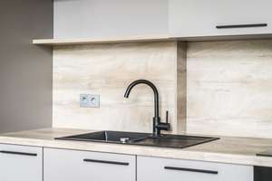 NEU! *Paul & Partner* GROSSZÜGIGES ALTBAU-WOHNEN – MODERN, ZENTRAL, CHARMANT ! – Die vollständige Adresse der Immobilie erhältst du vom Anbieter., 65185 Mitte, Wiesbaden – Vorschaubild 4