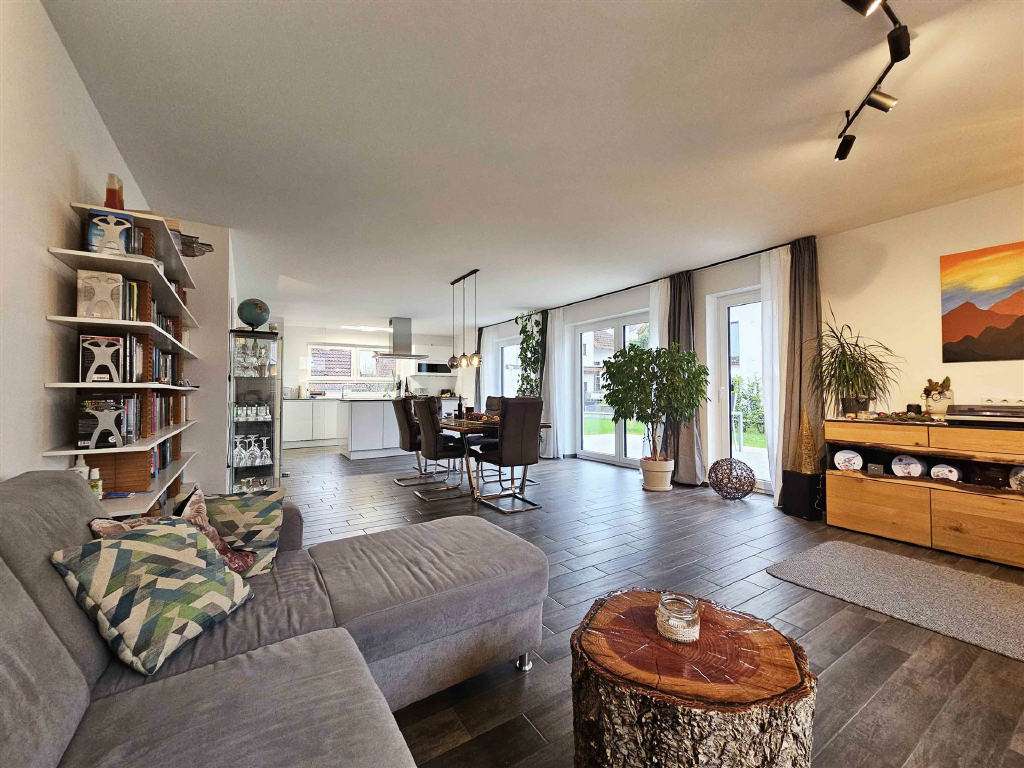 Immobilie in Essenheim - Neuwertiges und großzügiges Traumhaus mit Einliegerwohnung in erstklassiger Lage - Bild 6