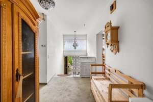 Sanierungsbedürftiges Reihenmittelhaus in ruhiger Wohnlage von Oberelchingen – Die vollständige Adresse der Immobilie erhältst du vom Anbieter., 89275 Elchingen – Vorschaubild 2