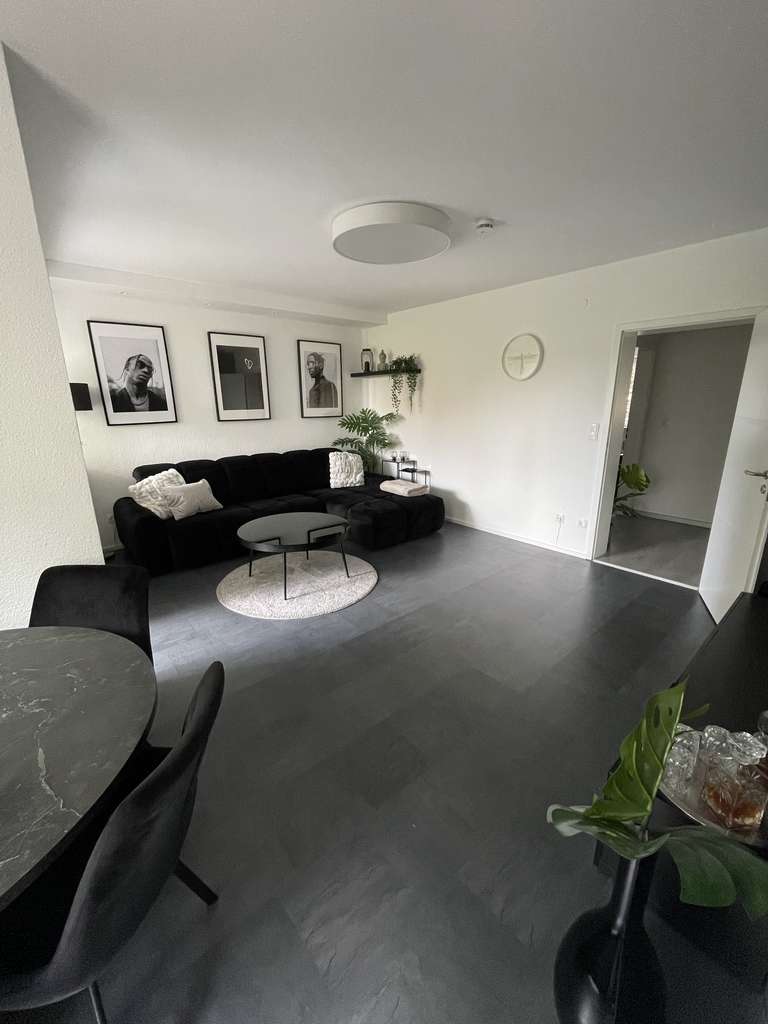 Immobilie in Feldkirchen - Attraktive zentrale 3-Zi.  mit großzügigen Balkon *provisionsfrei* - Bild 1