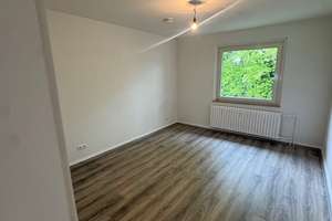 Frisch sanierte 2-Zimmer Wohnung in Meiderich.. – Reinholdstraße 44, 47137 Obermeiderich, Duisburg – Vorschaubild 3