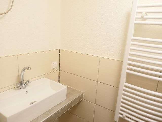 Preiswertes mod. Eigenheim mit Ausbaureserve, Garten, Holz-Ofen, PV-Anlage und zwei Kfz.-Plätzen!, Schaumburg Kreis – Bild 4