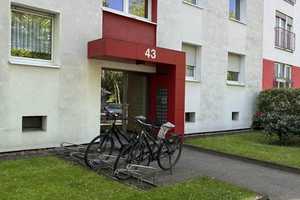 Gemütliche und lichtdurchflutete 3-Zimmer-Wohnung in Karlsruhe – Ebertstraße 43, 76135 Karlsruhe – Vorschaubild 1