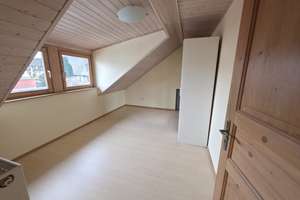 Freistehendes Zweifamilienhaus mit großzügigem Garten – zum Vorzugspreis Hausanteil EUR119.000,-- – Die vollständige Adresse der Immobilie erhältst du vom Anbieter., 90518 Altdorf bei Nürnberg – Vorschaubild 13