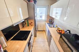 Moderne 4-Zimmer-Wohnung mit zwei Balkonen und Duplex-Stellplatz – Die vollständige Adresse der Immobilie erhältst du vom Anbieter., 76149 Neureut, Karlsruhe – Vorschaubild 3