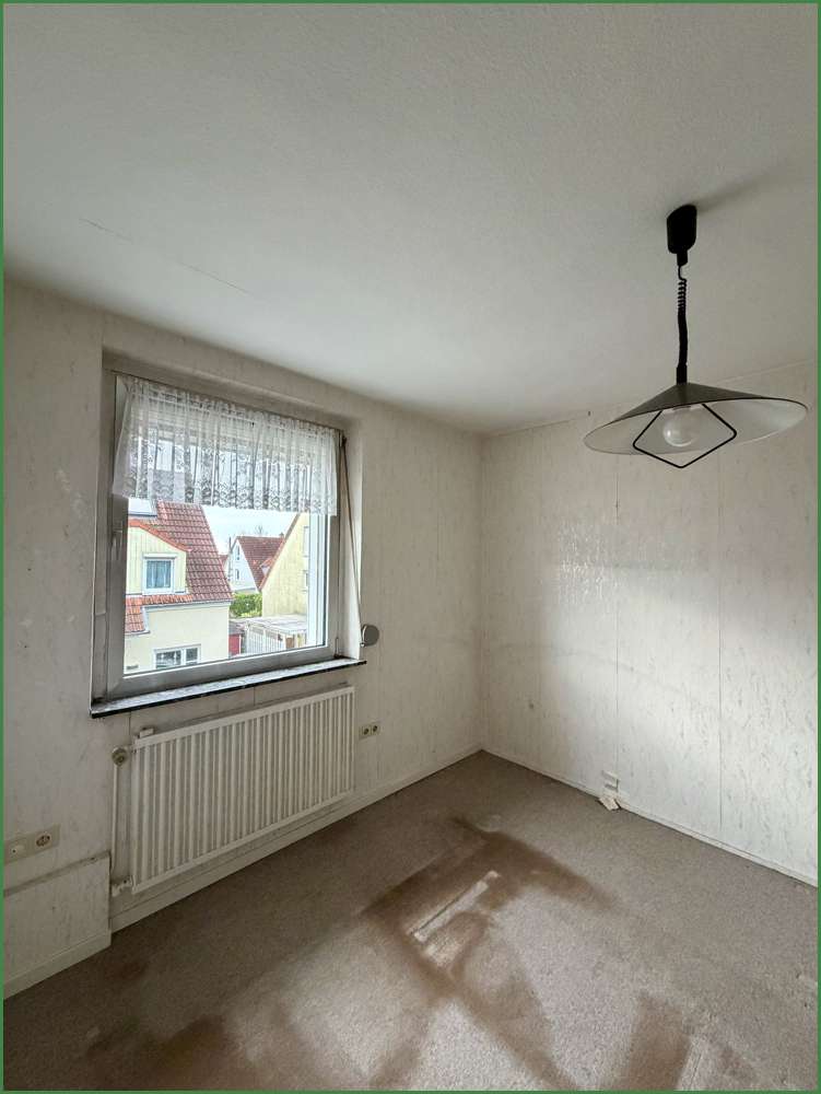 Immobilie in Burscheid - Sanierungsobjekt: Zwei Doppelhaushälften mit Garten und Doppelgarage in begehrter Lage von Burscheid - Bild 6