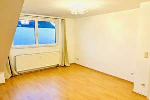 Dachgeschosswohnung mit Wohlfühlgarantie, schön gestalteten Bädern und einem Stellplatz. – Die vollständige Adresse der Immobilie erhältst du vom Anbieter., 47229 Friemersheim, Duisburg – Vorschaubild 2