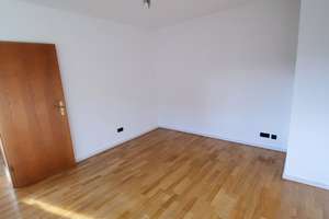 Große 4 1/2 Zimmerwohnung mit Balkon im Stuttgarter Westen – Lenaustr. 4, 70193 Kräherwald, Stuttgart – Vorschaubild 5