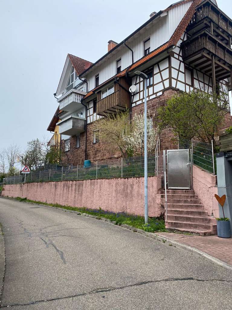 Immobilie in Loffenau - gemütliche 3 Zimmer Wohnung - Bild 1