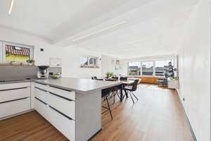 Luxus-MFH in Regensburg – kernsaniert, Garten, Pool & PV-Anlage auf Neubauniveau! – Die vollständige Adresse der Immobilie erhältst du vom Anbieter., 93055 Burgweinting-Harting, Regensburg – Vorschaubild 14