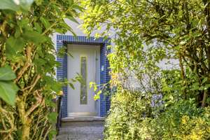 Köln-Nippes: Vermietete 3-Zimmer-Wohnung mit Loggia im gepflegten 4-Parteienhaus – Die vollständige Adresse der Immobilie erhältst du vom Anbieter., 50733 Nippes (Ortsteil), Köln – Vorschaubild 2