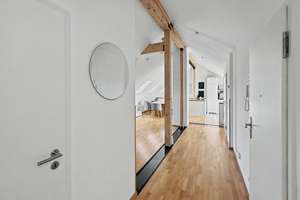 Wunderschöne 3-Zimmer-Dachgeschosswohnung zum sofortigen Bezug in Frankfurt-Fechenheim