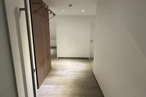 Moderne, sehr hochwertig ausgestattete 4,5 Zimmer-DG-Wohnung * EBK * großer Balkon * TG-Stellplatz – 71069 Sindelfingen – Vorschaubild 14