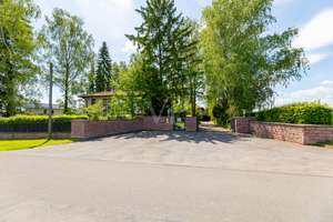 Einzigartiges, parkähnliches Anwesen mit Villa, Poolhaus und Einfamilienhaus – Die vollständige Adresse der Immobilie erhältst du vom Anbieter., 96476 Bad Rodach – Vorschaubild 11