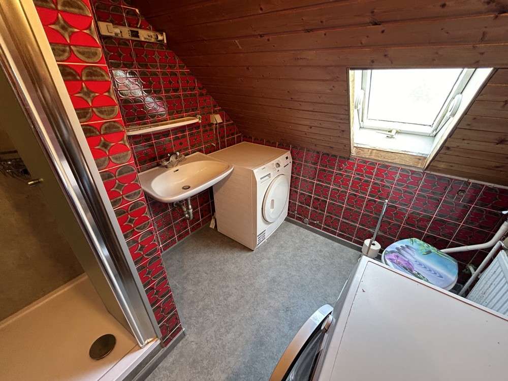 Immobilie in Wörth am Main - EFH mit viel Platz und Potenzial! - Bild 3