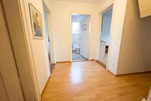 Vielseitig nutzbares 3-Familienhaus in hervorragender Lage von Gersthofen – Die vollständige Adresse der Immobilie erhältst du vom Anbieter., 86368 Gersthofen – Vorschaubild 7