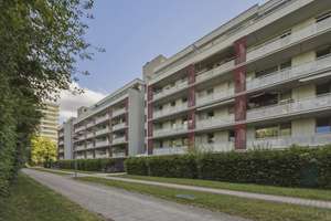 Helle 2-Zimmer-Wohnung mit Balkon & Grünblick in Solln | 66,7 m² | TG-Stellplatz