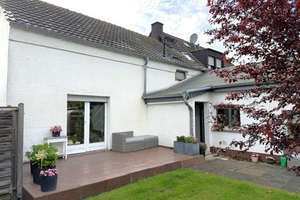 Uriges Wohnhaus mit Garage auf einem idyllischen  Grundstück in ruhiger Wohnlage von Grefrath-Oedt – Die vollständige Adresse der Immobilie erhältst du vom Anbieter., 47929 Grefrath – Vorschaubild 15