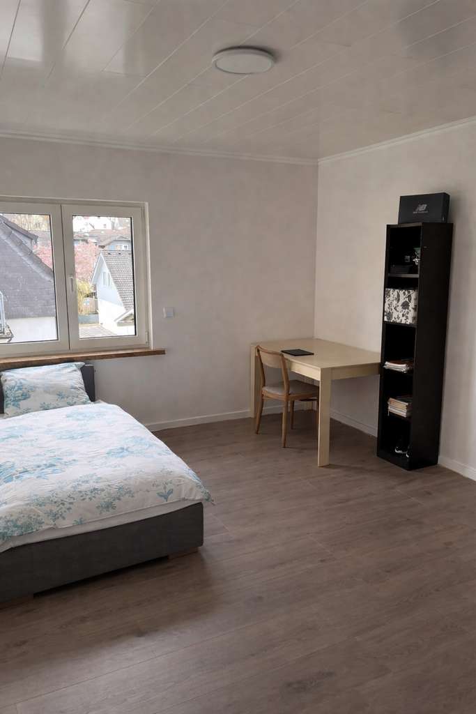 Immobilie in Braunfels - Charmantes, großzügiges und renoviertes Einfamilienhaus – Ihr neues Zuhause erwartet Sie! - Bild 2