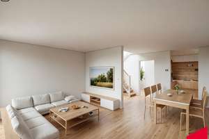 Frankfurt Nieder-Eschbach: Reihenmittelhaus, 5 Zimmer, 143 m², Garten – 60437 Nieder-Eschbach, Frankfurt am Main – Vorschaubild 3