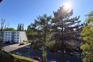 Helle Eigentumswohnung in Duisburg-Vierlinden – 3 Zimmer mit Südwest-Balkon, Garage und Keller!