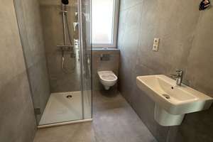 Erstvermietung :  TOP-Sanierte 2 Zimmer Citywohnung mit Terrasse & Garten fußläufig zum Rhein – Kommanderiestraße XX, 53111 Bonn-Zentrum, Bonn – Vorschaubild 4