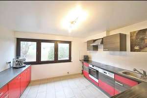 Großzügiges 3-Familienhaus mit Wintergarten, Balkon, Solaranlage & großem Grundstück – Die vollständige Adresse der Immobilie erhältst du vom Anbieter., 75365 Calw – Vorschaubild 8
