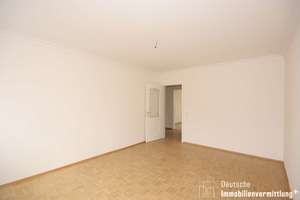 **Sonniges Dachgeschoss mit Balkon und Parkett** – Sellerhäuser Straße 8, 4318 Anger-Crottendorf, Leipzig – Vorschaubild 3