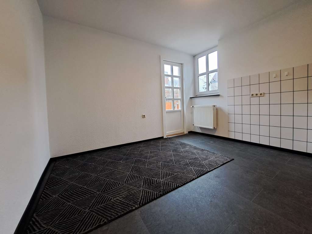 Immobilie in Bad Münder am Deister - Zweifamilienhaus mit Garage in zentraler Lage von Bad Münder am Deister - Bild 2