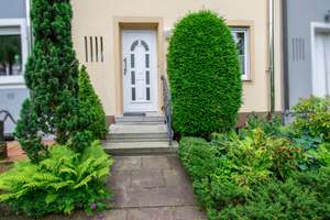 TOP-Infrastruktur und dennoch ruhig gelegen: Reihenmittelhaus mit Ausbaupotential! – Die vollständige Adresse der Immobilie erhältst du vom Anbieter., 71332 Waiblingen – Vorschaubild 3
