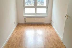 Sehr schöne 2-Zi.-Whg., Bj. 1996, EG, große Terrasse, ruhige Lage in Bahrenfeld – Langbehnstraße 21 a, 22761 Bahrenfeld, Hamburg – Vorschaubild 9