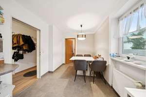 Wohnen, Arbeiten, Vermieten: Flexibles Zweifamilienhaus mit solider Substanz ! – 84048 Mainburg – Vorschaubild 2