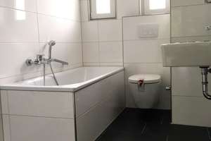 *** Altbau-Liebhaber aufgepasst! 2 Zimmerwohnung + Wohnküche + Mansarde! ***