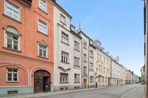 Alois Ansprenger - 5-Zimmer Altbauwohnung im Herzen von Schwabing