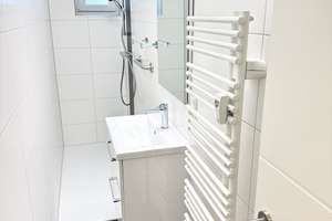 ...  Schicke möblierte 1-Zimmer-Wohnung: Lebe den Moment ... turn to tomorrow ... sparsam, aber nich – 90461 Hummelstein, Nürnberg – Vorschaubild 14