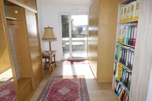 Moderne 4-Zimmer-Penthouse-Wohnung mit Einbauküche, Aufzug und großer Dachterrasse – 51381 Lützenkirchen, Leverkusen – Vorschaubild 5
