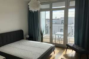 Wunderschöne möblierte, helle 2-Zi-Whg. mit EBK 4. OG Südbalkon mit unverbautem Blick – Erich-Nehlhans-Straße 25, 10247 Prenzlauer Berg, Berlin – Vorschaubild 7
