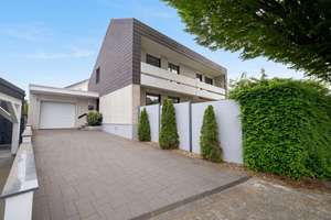 Freistehendes Einfamilienhaus mit großem Garten in Paderborn-Elsen – Die vollständige Adresse der Immobilie erhältst du vom Anbieter., 33106 Elsen, Paderborn – Vorschaubild 1