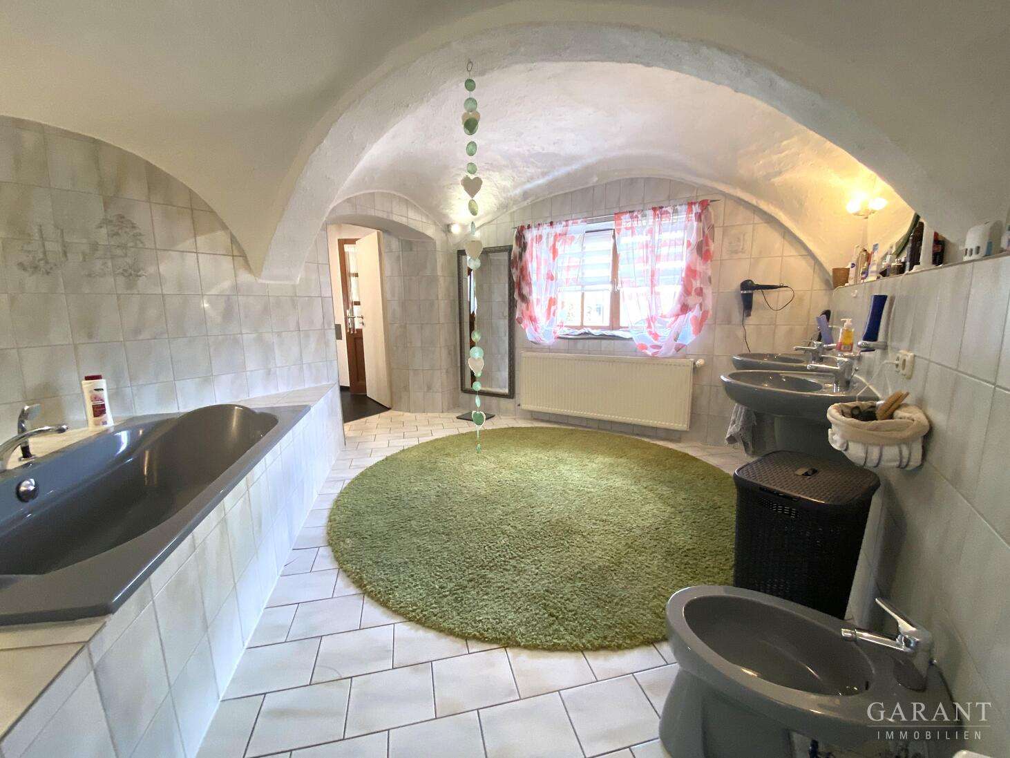 Immobilie in Plech - Generalsanierte Doppelhaushälfte mit Maisonette - Studioeinliegerwohnung in Plech - Bild 5