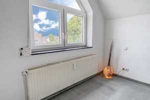 Moderne Maisonettewohnung mit Sonnenbalkon und Stellplatz in Duisburg-Baerl – Duisburg – Vorschaubild 9