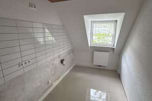 Attraktive 2,5-Zimmer-Dachgeschosswohnung in Bestlage vom Südviertel Übergang Essen-Rüttenscheid – Emilienstraße 18, 45128 Südviertel, Essen – Vorschaubild 5