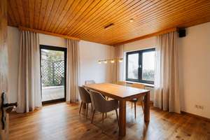 Viel Platz für Familie & Ideen – Zweifamilienhaus mit zusätzlicher Einheit und großem Grundstück in  – Die vollständige Adresse der Immobilie erhältst du vom Anbieter., 74405 Gaildorf – Vorschaubild 6